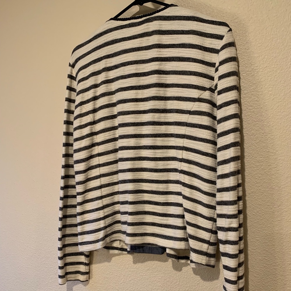 Timeout Jacket - Picture 4 of 4